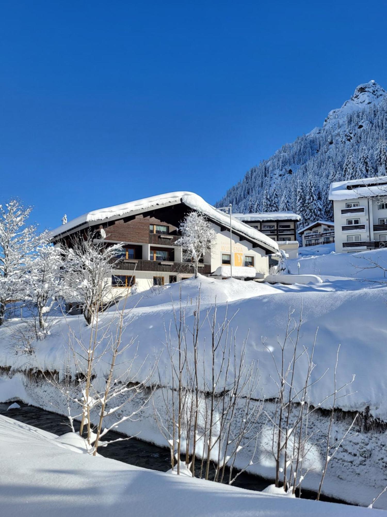 Gasthof-Pension Wulfenia Gargellen Exterior photo